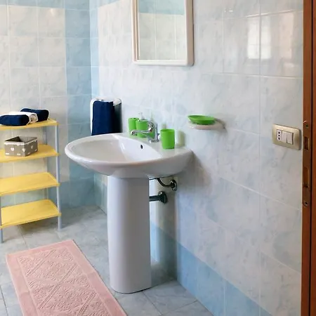 Holiday Homes Дом отдыха *