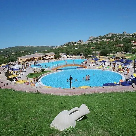 Holiday Homes Дом отдыха Рена-Майоре